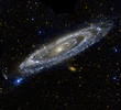 卫星拍摄仙女座星系：银河系“近邻”的瑰丽漩涡