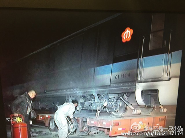 南京地铁车头运送中被烧 损失数百万4