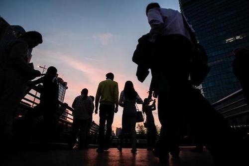 中国32城平均薪酬6070元 6成雇主计划涨薪6%以上