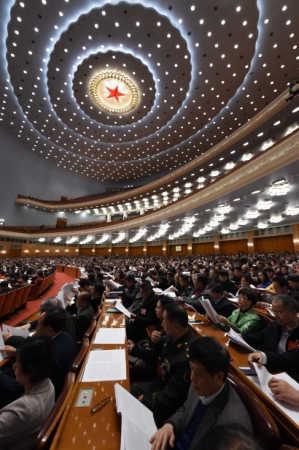 新华社照片，北京，2016年3月10日 
    全国政协十二届四次会议举行第二次全体会议 
    3月10日，全国政协十二届四次会议在北京人民大会堂举行第二次全体会议。
    新华社记者 杨宗友 摄
