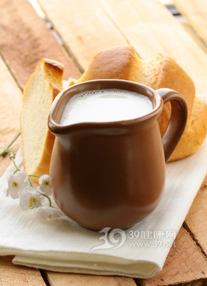 牛奶-面包-早餐-奶油_12522718_xxl