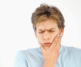 牙龈红肿是牙周炎还是牙龈炎?