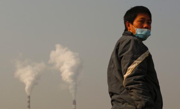 环保部举报热线：半年来大气污染问题案例最多