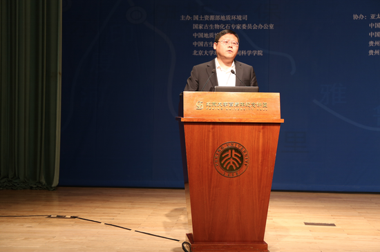 青冈县委书记杨勇在北京大学宣讲