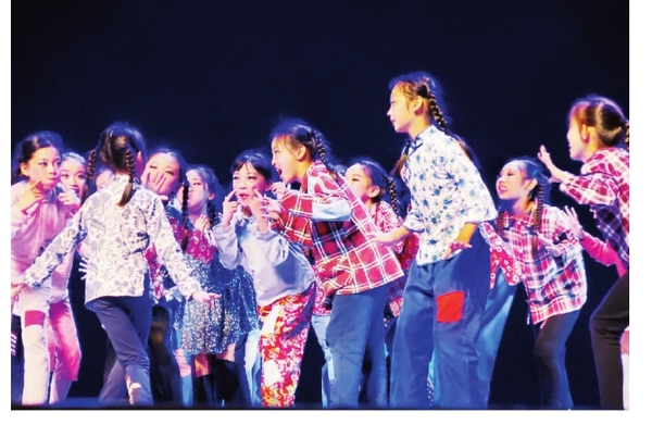 主题公益儿童舞剧《梦》在北京民族剧院上演