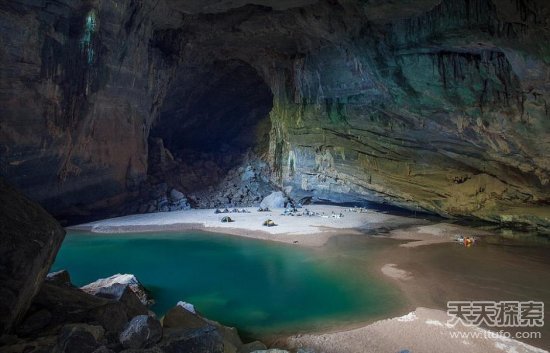 探秘越南最大洞穴 通往地心的通道？(图)