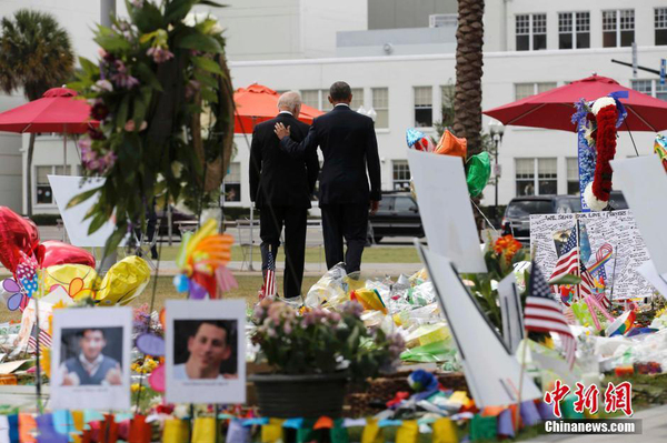 奥巴马和拜登抵达奥兰多 献花悼念枪击案遇难者4