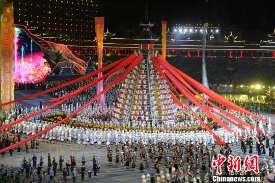 贵州黔东南苗族侗族自治州庆祝建州60周年（组图）