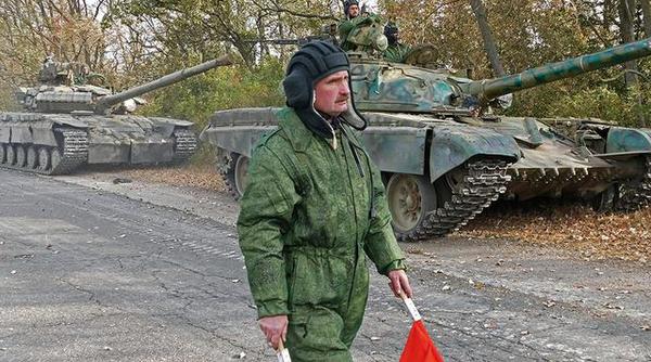 乌军方称东部一天交火56次 民间武装用激光武器