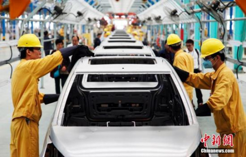 资料图：中国先进水平新能源汽车生产线在威海投产。刘昌勇 摄