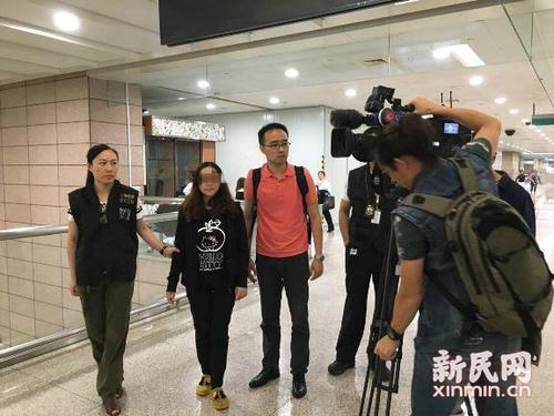 八年追捕 骗税3400万的红通犯罪嫌疑人被押回上海
