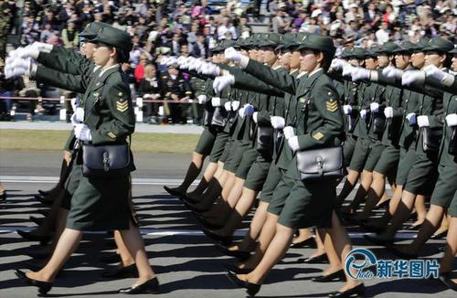 日媒称安倍女性活跃政策走样 实为引女性从军
