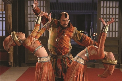 安禄山在影视剧中也是大腹便便的形象，唐肃宗为平定他的叛乱铸乾元重宝。