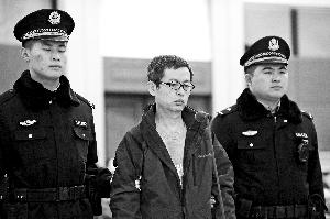  近日，郑海东涉嫌贪污罪和挪用公款罪在北京一中院受审。北京晨报记者 郝笑天/摄
