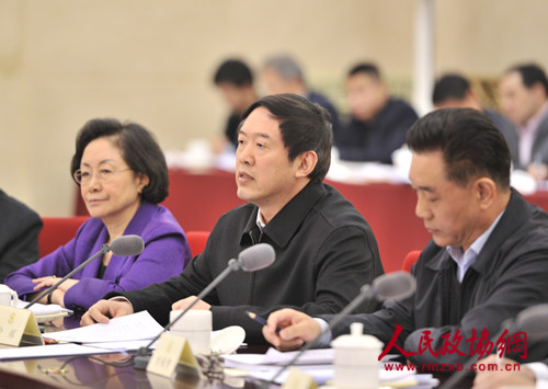委员在双周协商座谈会上发言。姜贵东 摄