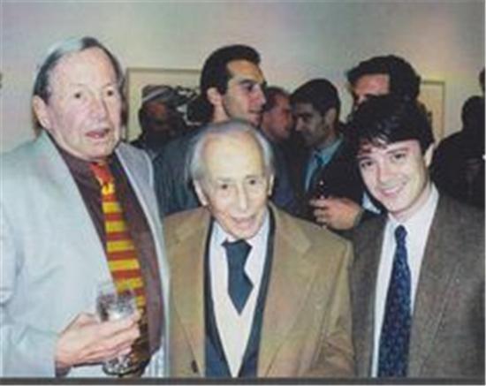 73岁的劳森伯格（左一）和81岁的里奥·卡斯特里（左二），1998年。图片来源于网络