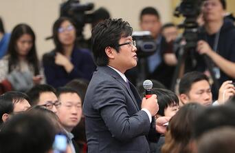 日本朝日电视台记者提问“中日邦交正常化”