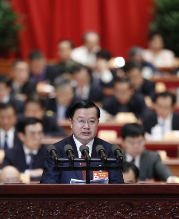 3月10日，全国政协十二届五次会议在北京人民大会堂举行第三次全体会议。这是曹鸿鸣委员代表致公党中央作《健康中国建设 慢性病防治是关键》的发言。
