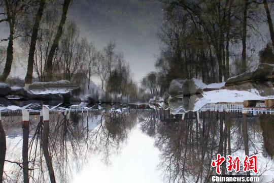 青海省出现大范围降雪多条高速限制通行