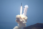 美国洲际弹道导弹拦截测试成功