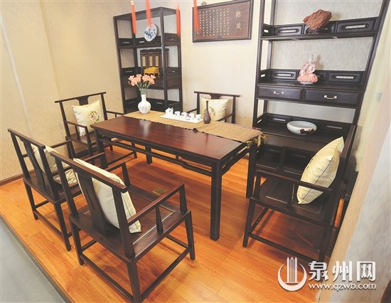 迎合年轻人品味的新中式茶桌椅