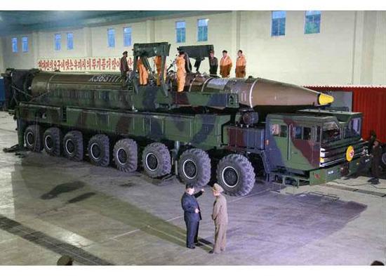 朝鲜再度发声:洲际弹道导弹可携带大型重量核弹头 