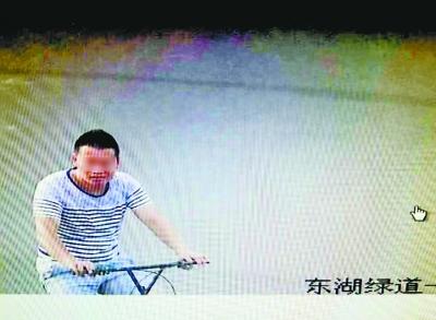 逃犯路上骑车健身 人脸识别系统将其辨识出后报警