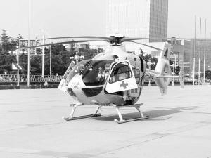 患者被送上北京999直升机。