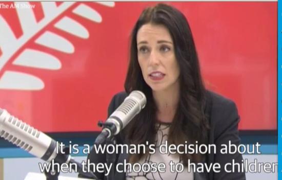 新西兰女政党领袖被问及是否准备生子 怒怼提问者