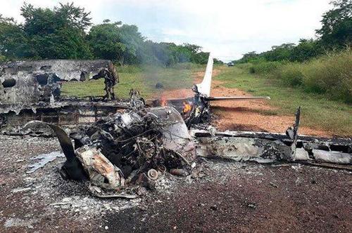 哥伦比亚空军击落运毒飞机 查获400公斤可卡因