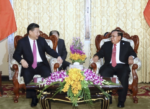 习近平同老挝人民革命党中央委员会总书记、国家主席本扬举行会谈2
