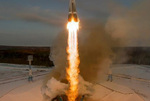 俄罗斯联盟-2.1B火箭搭载气象卫星发射升空