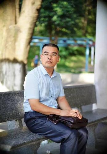 杭州纵火案保姆律师被立案调查:离庭不是一时冲动
