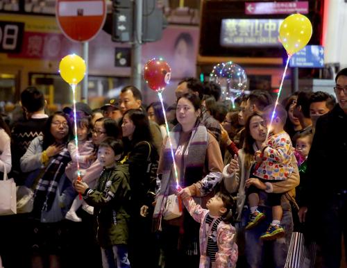 网红气球在香港热卖。图片来源：香港《大公报》