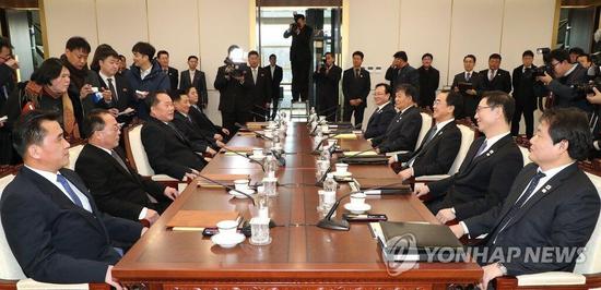 韩朝会谈第一次全体会议结束 朝方:希望内容能公开