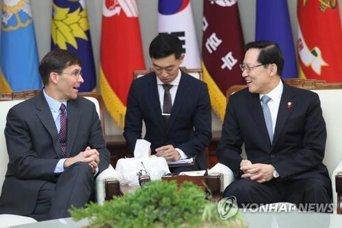 韩国防长会晤美陆军部长 磋商朝核等国防议题