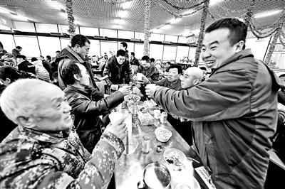 200多名建设者为北京冬奥会重要配套工程坚守工地