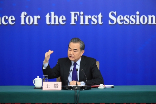 （3）外交部长王毅就中国外交政策和对外关系回答中外记者提问