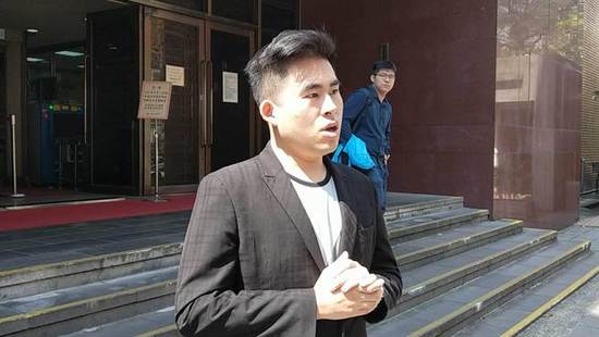 台湾新党王炳忠接受完专访成被告 被限制出境