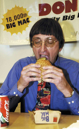 情有独钟！美男子40年共吃3万个巨无霸汉堡