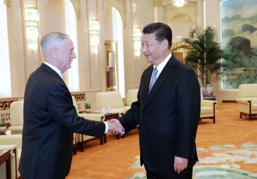 6月27日，国家主席习近平在北京人民大会堂会见来访的美国国防部长马蒂斯。