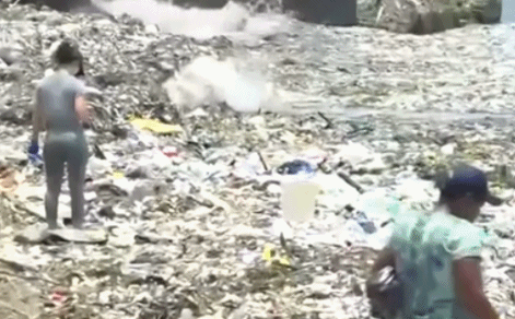 海洋垃圾反攻 加勒比岛国度假沙滩被垃圾吞没