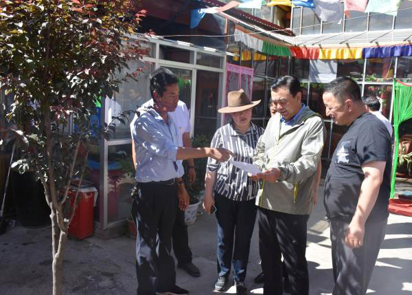 马廷礼在甘南调研时强调  全力抓好脱贫攻坚 积极构建大旅游格局 坚决维护藏区和谐稳定