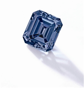 5克拉艳彩蓝色钻石配钻石戒指（2018年苏富比1.08亿港元成交）