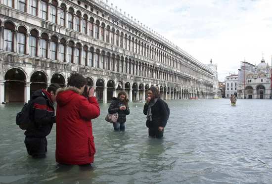 威尼斯城77%被淹 因31年前立项的水利工程未完工