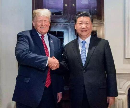 12月1日，中国国家主席习近平应邀同美国总统特朗普在阿根廷布宜诺斯艾利斯共进晚餐，举行会晤。