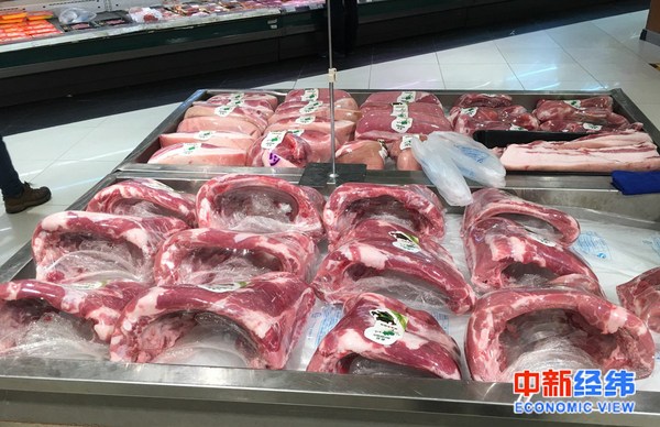 商场售卖的猪肉 中新经纬 王永乐摄