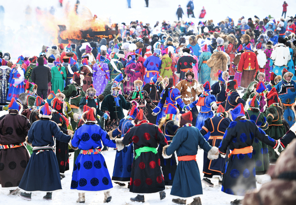 6、神秘的蒙古族祭火仪式