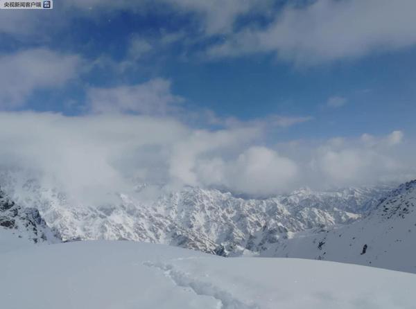 新疆昌吉山区发生雪崩 10名被困人员已全部获救