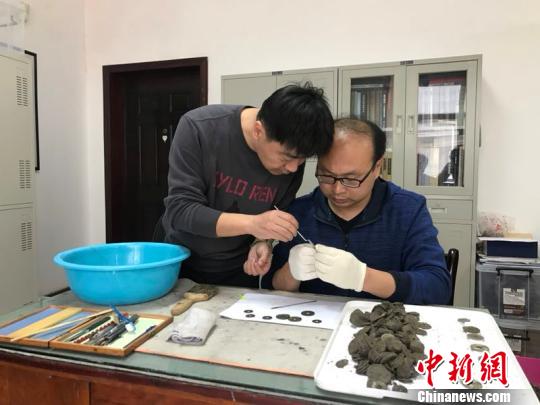湖北十堰出土42.9公斤古钱币专家称多是宋代铜钱